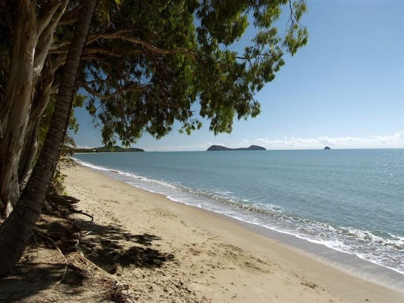 Clifton Beach QLD 4879