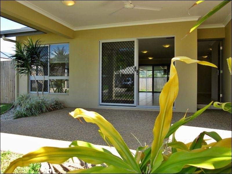 113 Roberts Drive, Trinity Beach QLD 4879