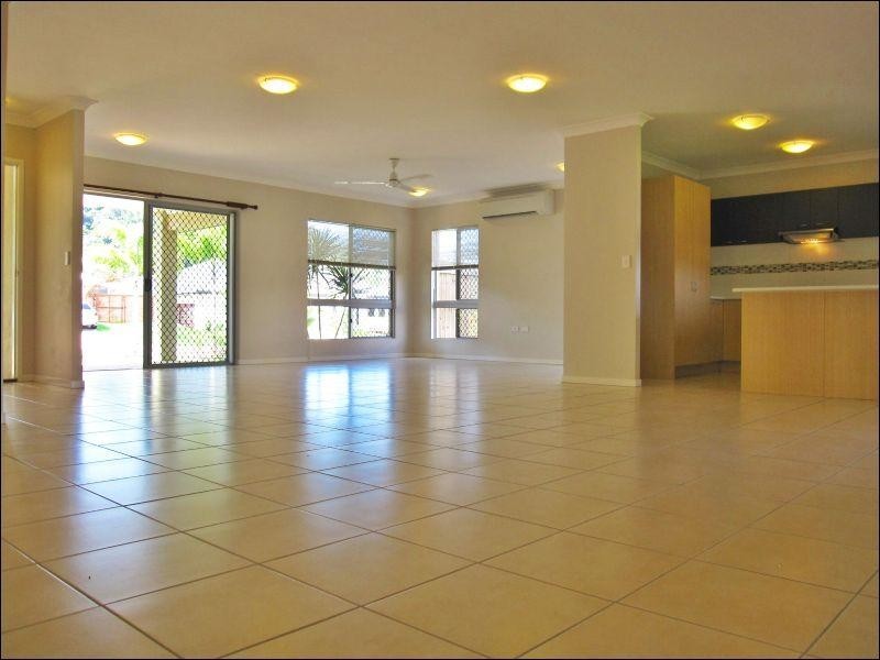 113 Roberts Drive, Trinity Beach QLD 4879