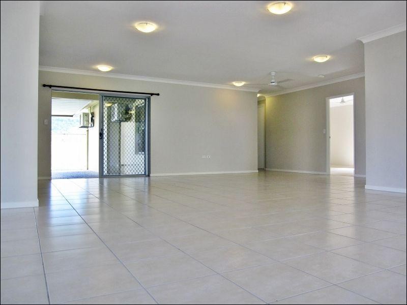 113 Roberts Drive, Trinity Beach QLD 4879