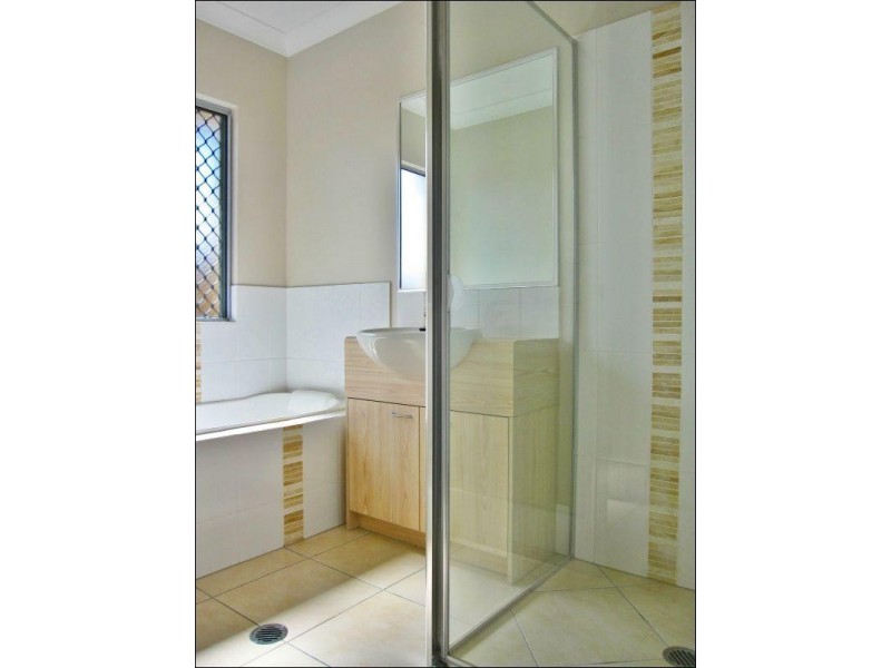 113 Roberts Drive, Trinity Beach QLD 4879