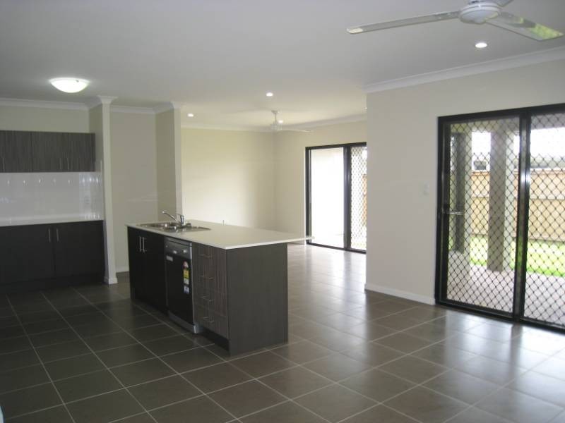 129 Roberts Drive, Trinity Beach QLD 4879