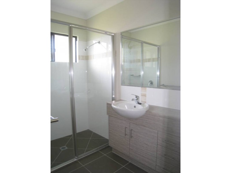 129 Roberts Drive, Trinity Beach QLD 4879