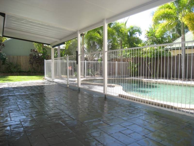 5 Koonya Close, Kewarra Beach QLD 4879