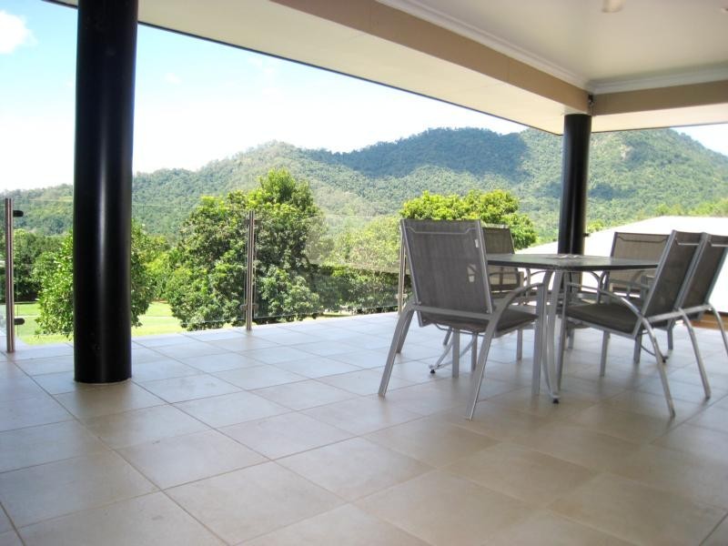 Redlynch QLD 4870