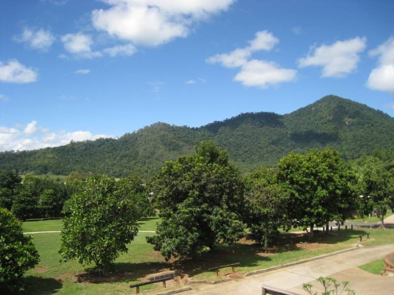 Redlynch QLD 4870