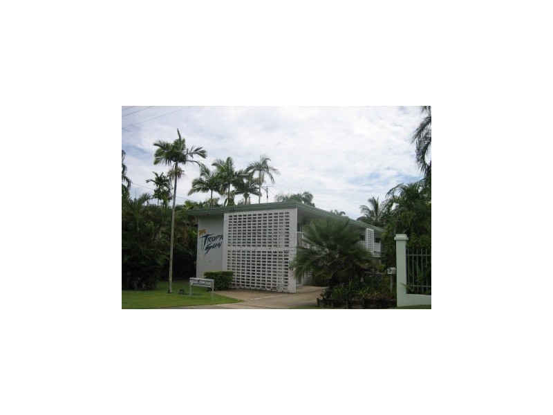 2/46 Moore Street, Trinity Beach QLD 4879