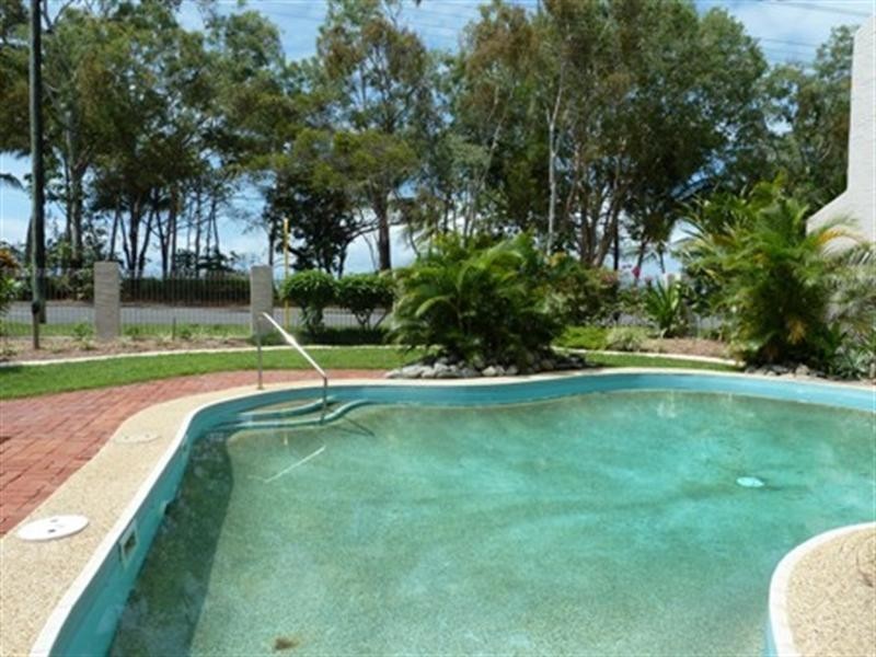 Clifton Beach QLD 4879