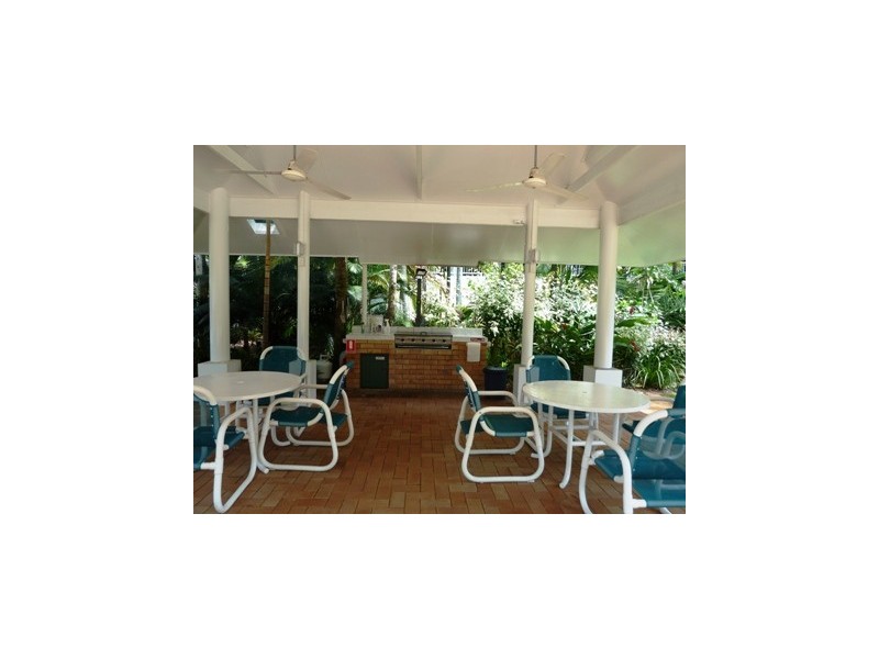 Clifton Beach QLD 4879