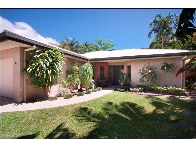 Trinity Beach QLD 4879