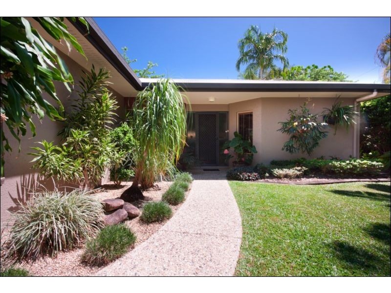 Trinity Beach QLD 4879