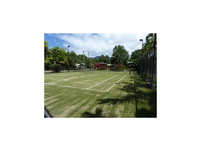 Kewarra Beach QLD 4879