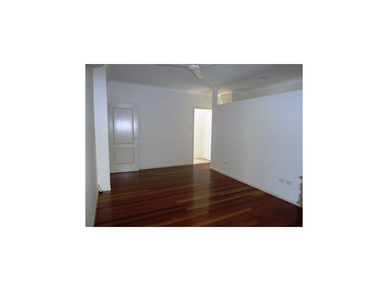 Kewarra Beach QLD 4879