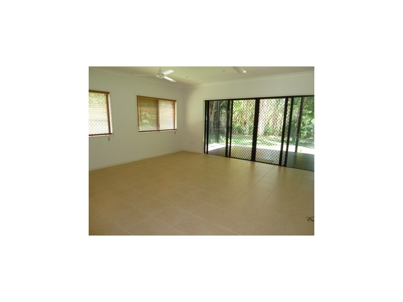 Kewarra Beach QLD 4879