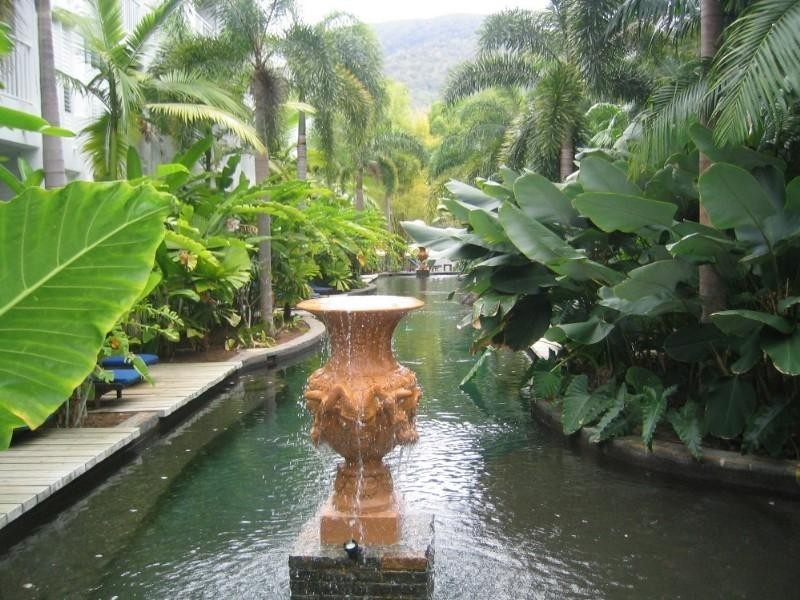 Palm Cove QLD 4879