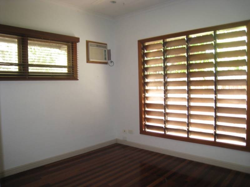 38 Rudder Street, Clifton Beach QLD 4879