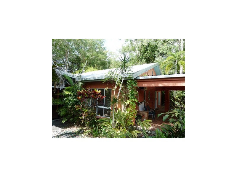 Clifton Beach QLD 4879