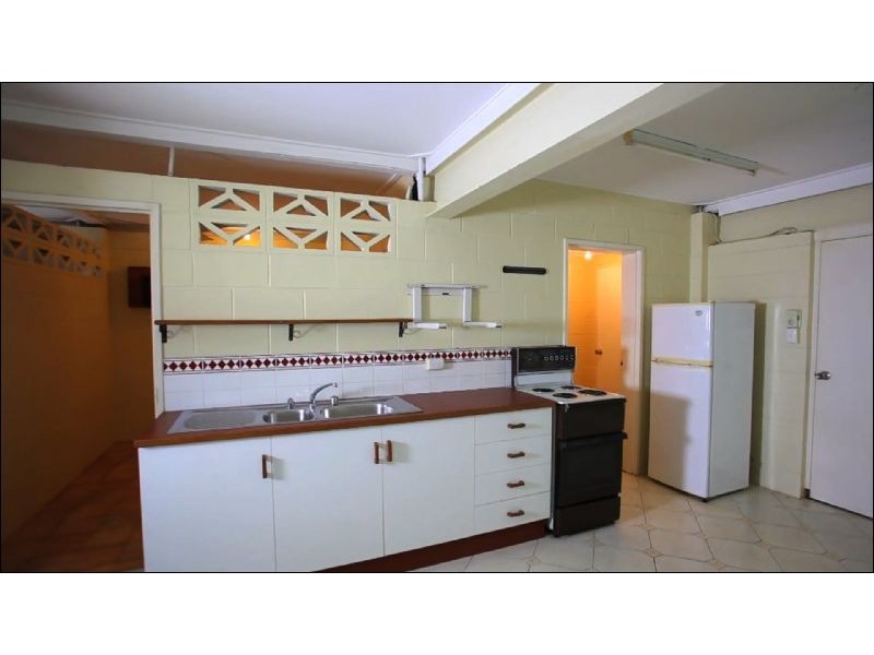 3 Mahab Street, Kewarra Beach QLD 4879