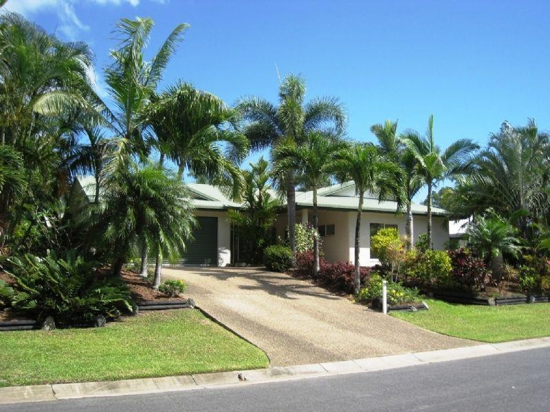 Clifton Beach QLD 4879