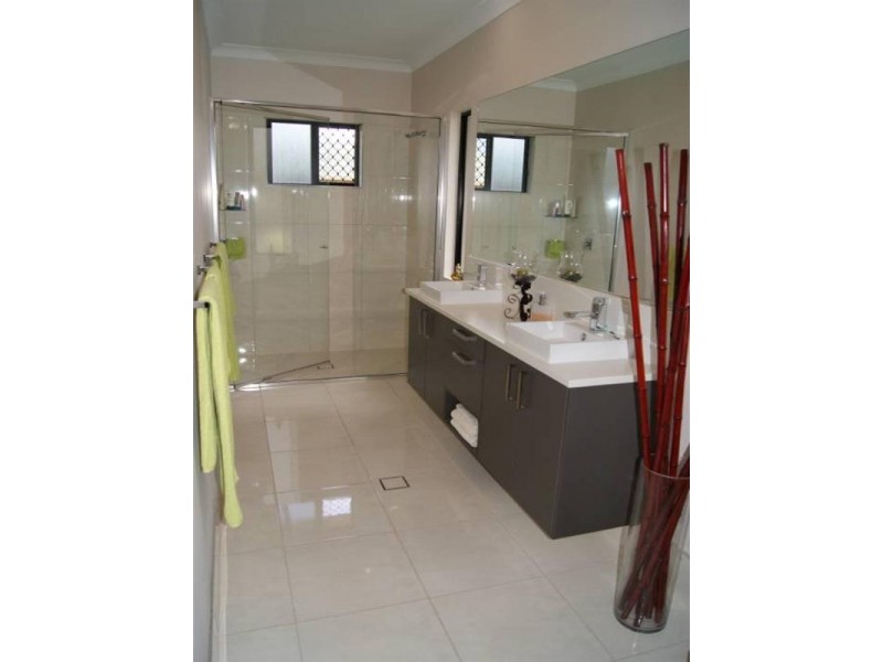 Trinity Beach QLD 4879