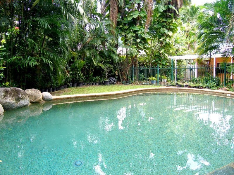 Clifton Beach QLD 4879