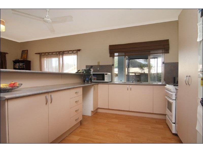 33 Pilosa Street, Redlynch QLD 4870