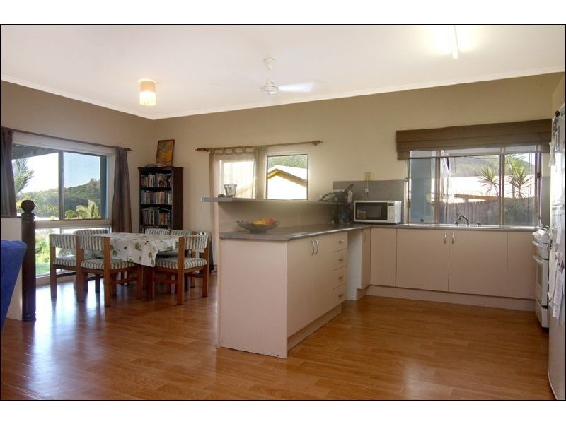 33 Pilosa Street, Redlynch QLD 4870