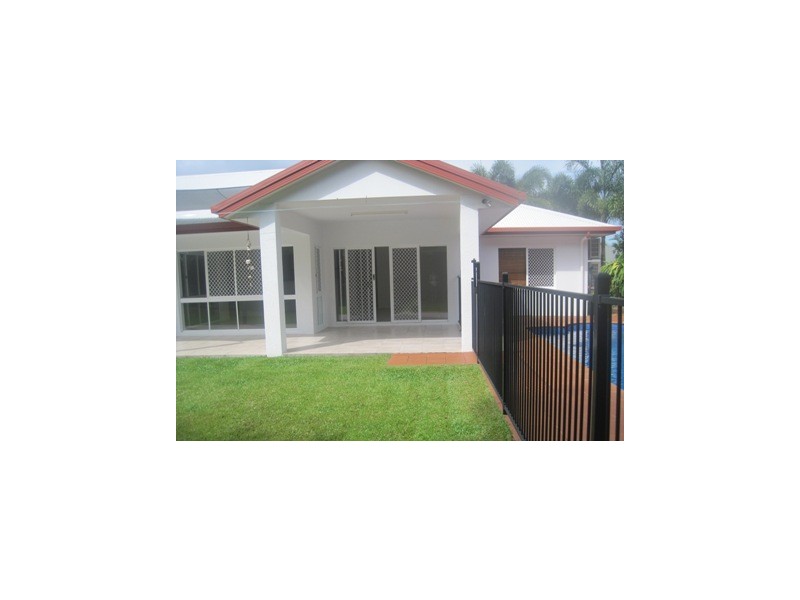 Palm Cove QLD 4879