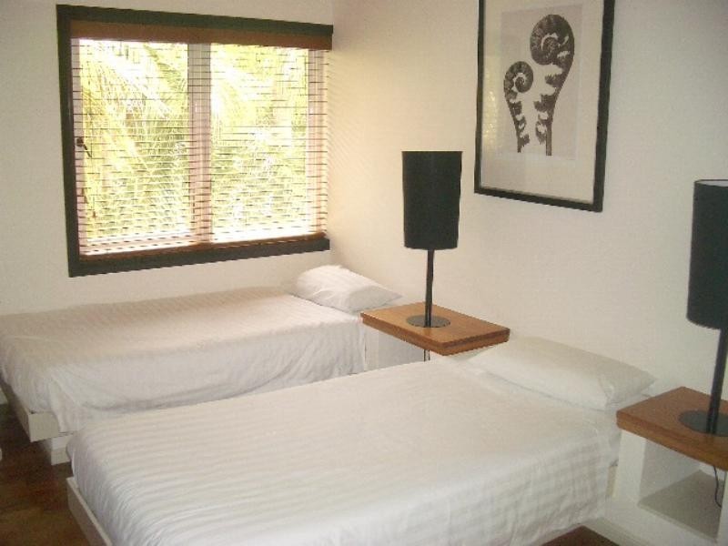 Palm Cove QLD 4879