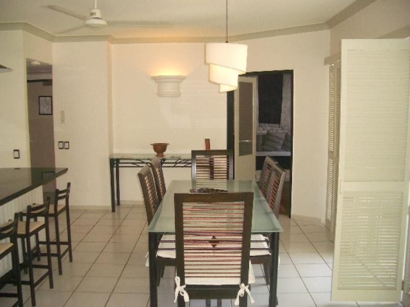 Palm Cove QLD 4879