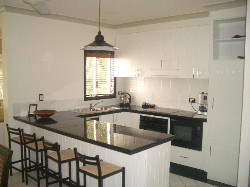 Palm Cove QLD 4879