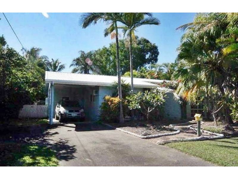 10 Limpet Close, Trinity Beach QLD 4879