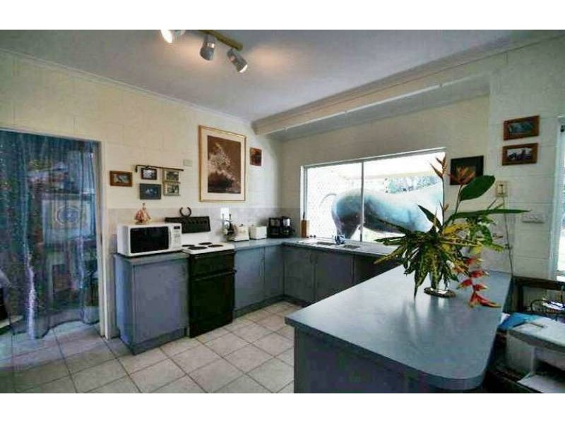 10 Limpet Close, Trinity Beach QLD 4879