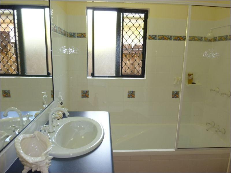5 Kirra Close, Kewarra Beach QLD 4879