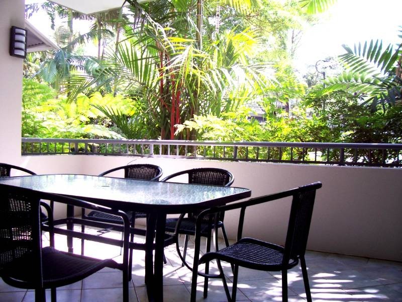 28/23 Veivers Road, Palm Cove QLD 4879