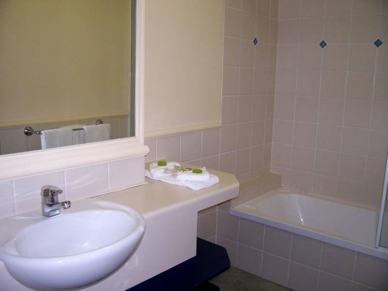 28/23 Veivers Road, Palm Cove QLD 4879