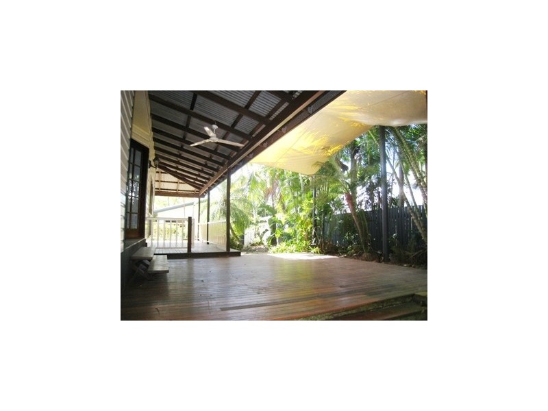 Clifton Beach QLD 4879
