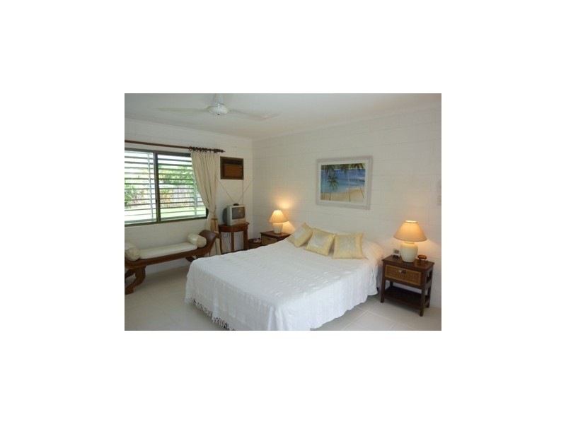 Trinity Beach QLD 4879