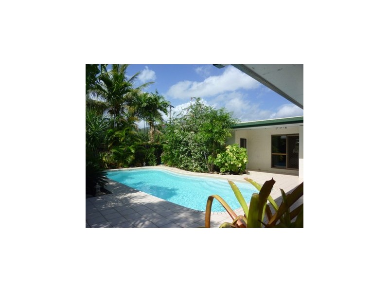 Trinity Beach QLD 4879