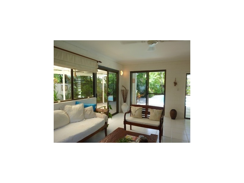 Trinity Beach QLD 4879