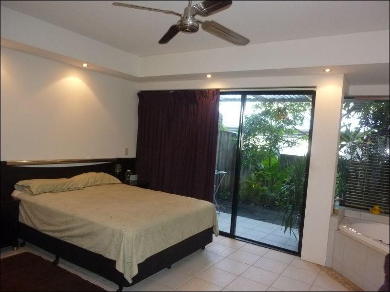 Trinity Beach QLD 4879