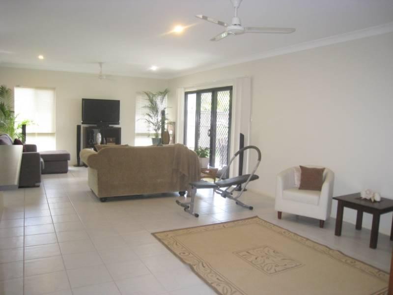 16 Port Close, Trinity Beach QLD 4879