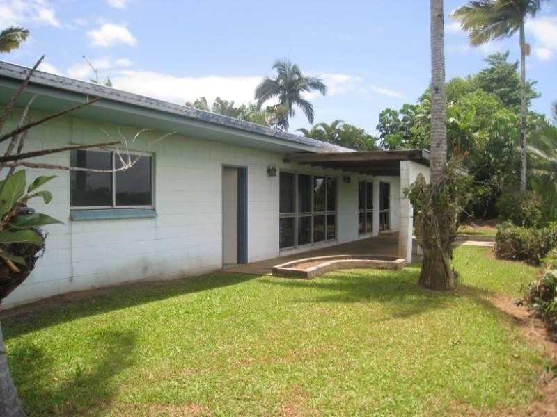 1 Gillian Close, Smithfield QLD 4878