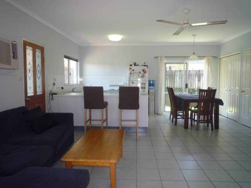 6 Lamb Street, Smithfield QLD 4878