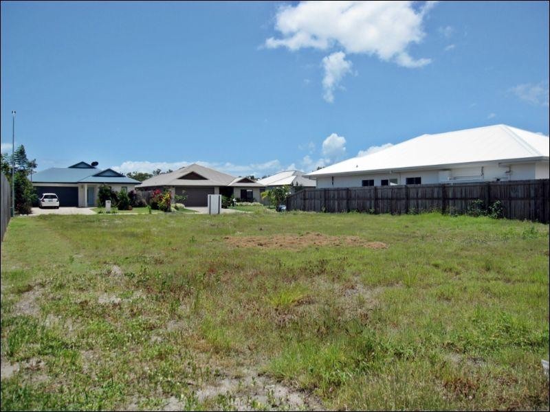 36 Moojeeba Way, Trinity Park QLD 4879