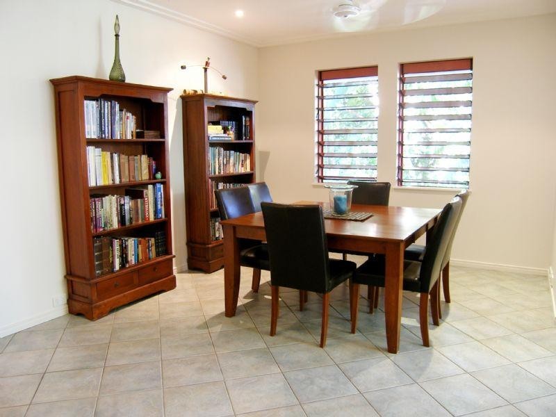 9/23 VEIVERS Road, Palm Cove QLD 4879