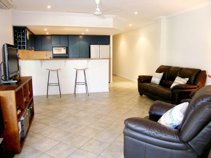 9/23 VEIVERS Road, Palm Cove QLD 4879