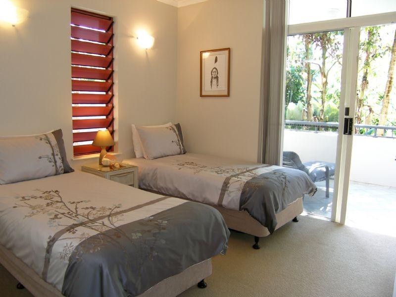 9/23 VEIVERS Road, Palm Cove QLD 4879