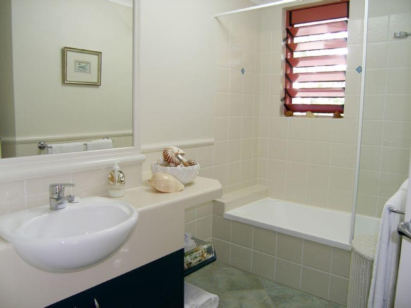 9/23 VEIVERS Road, Palm Cove QLD 4879