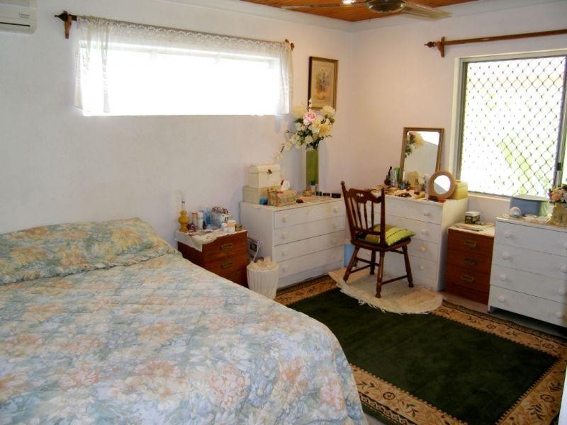 1 Rudder Street, Clifton Beach QLD 4879